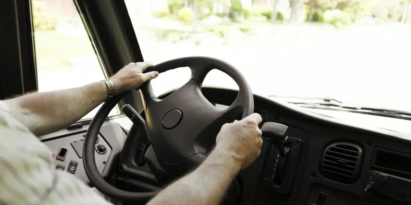 sposób kierowania samochodem ciężarowym sposób kierowania samochodem ciężarowym